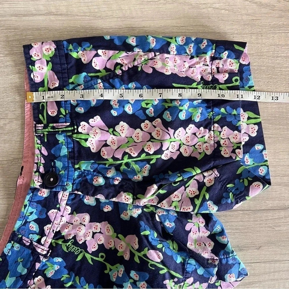 Lilly Pulitzer Foxy Foxglove Callahan Shorts Size XS - Picture 9 of 10